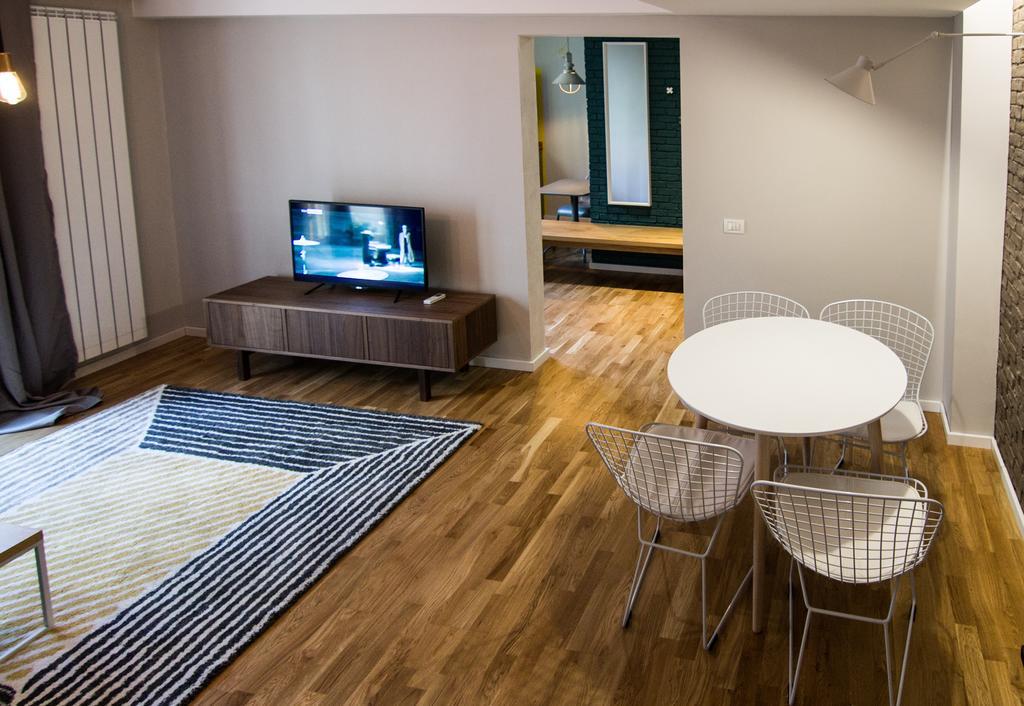 Old City Cosy Apartment Bukarest Exteriör bild