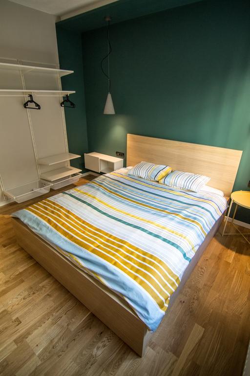 Old City Cosy Apartment Bukarest Exteriör bild